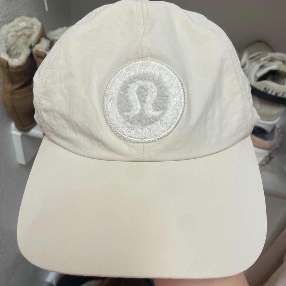 Never worn lulu